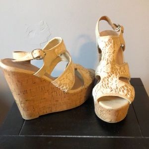 Cork bottom wedges